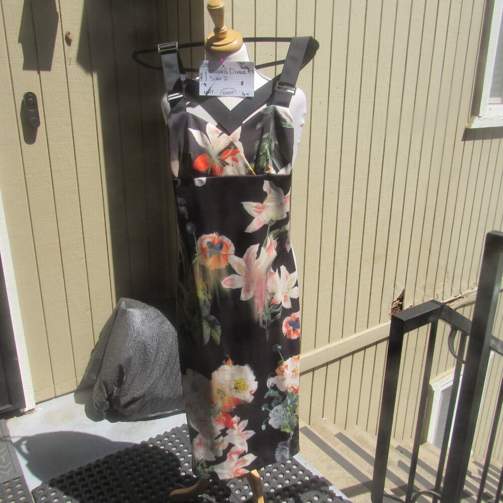 #232. NEW WOMEN'S SUMMER FLORAL DRESS BY TED BAKER  (SIZE 2)
